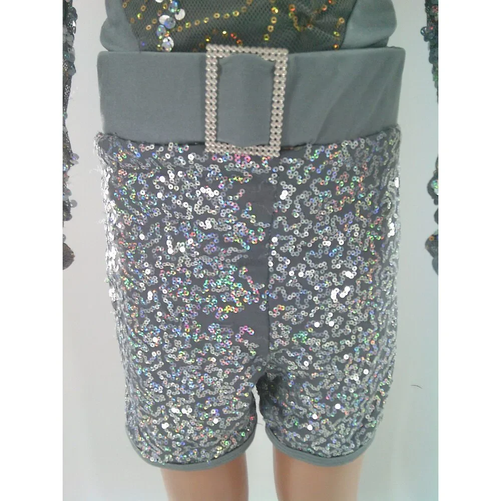 Pre-Owned Dance Costume Revolution RC22843 Medium Child Silver Jazz Sequins